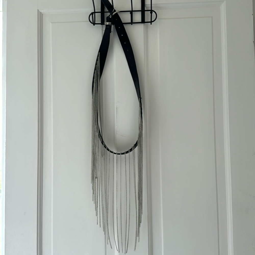 Fringe belt
